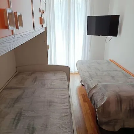 Apartment Fronte Mare Con Giardino