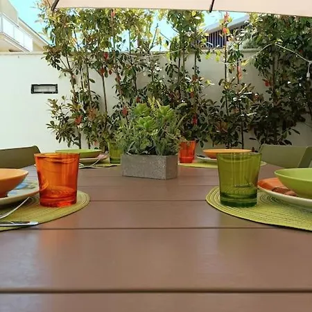 Fronte Mare Con Giardino ペスカーラ